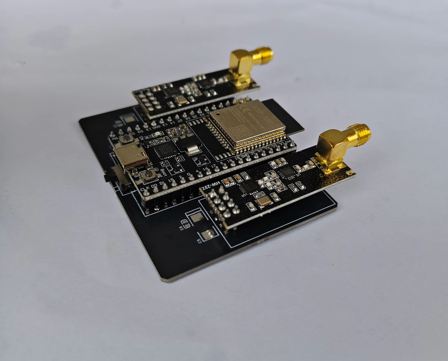 Wireless communication testing ESP32 kit