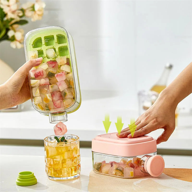 Compact ice tray for mini fridge