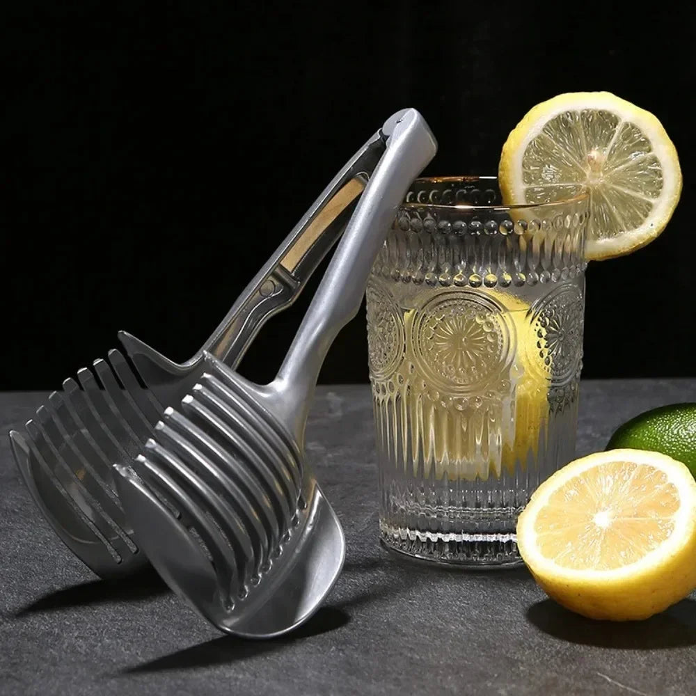 Multi-blade kitchen slicer with interchangeable blades