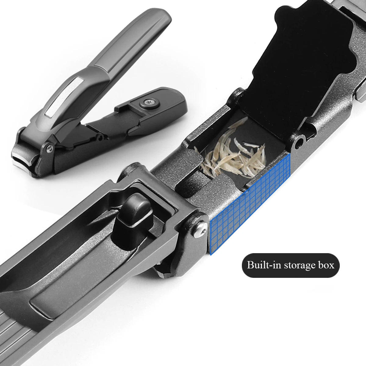 Nail trimmer with built-in clipping catcher