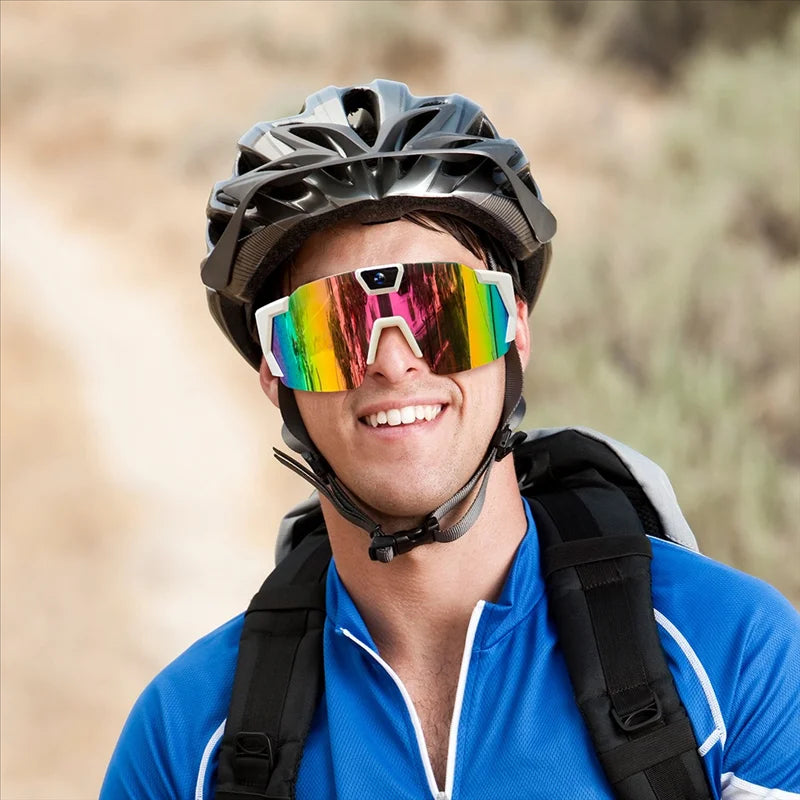 Sports recording glasses with wide-angle lens
